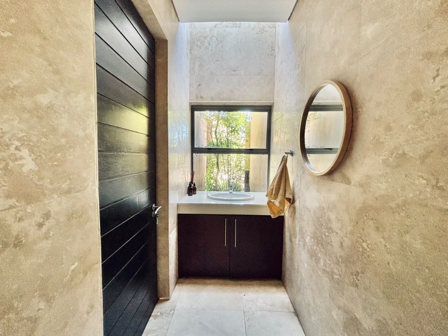 5 Bedroom Property for Sale in Waterford Golf and River Estate Free State